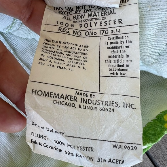 Vintage MCM Quilted Coverlet Bedspread Retro Floral Green Yellow 96x102 GUC - Picture 9 of 10